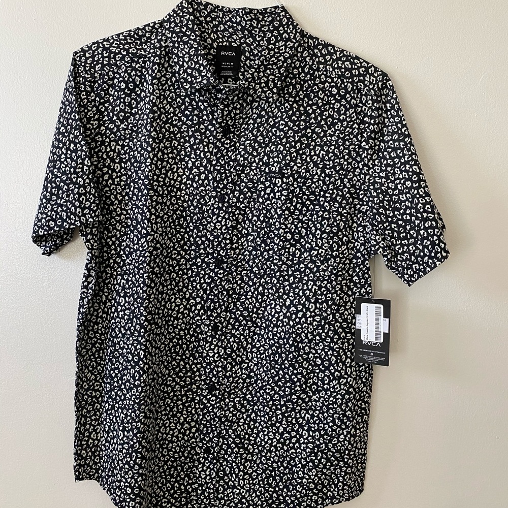RVCA Men’s Short sleeve Shirt NWT